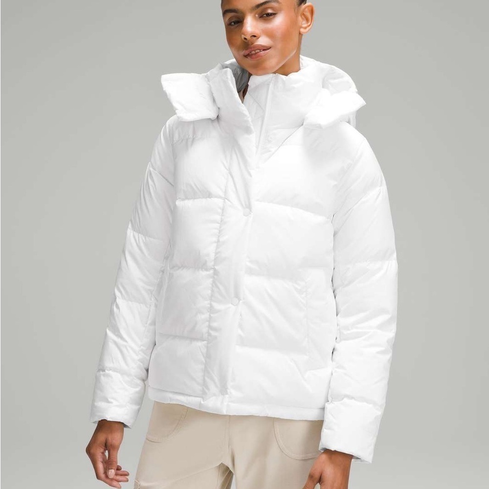 Lululemon Athletica White Puffer Jacket with Cropped Design